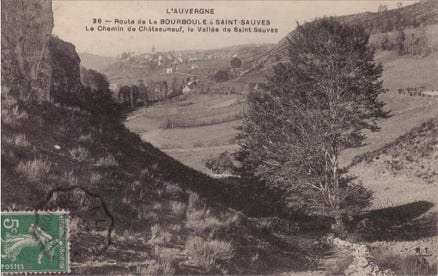 Le chemin de Châteauneuf et vallée de Saint-Sauves 