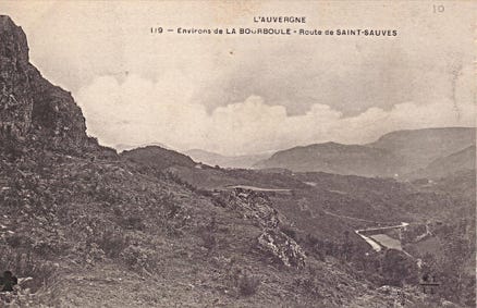 Route de Saint-Sauves 