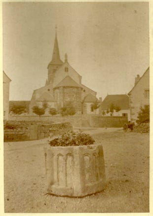 Fonds baptismaux (photo)  