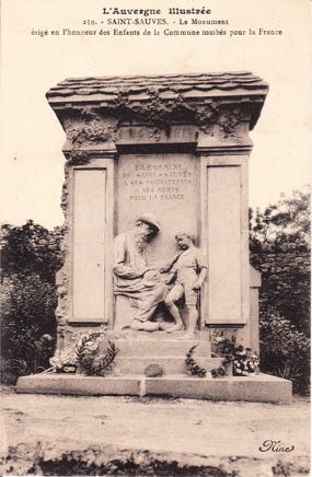Le monument érigé en l'honneur des enfants de la commune tombés pour la France