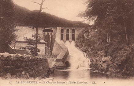 La chute au barrage et l'usine électrique