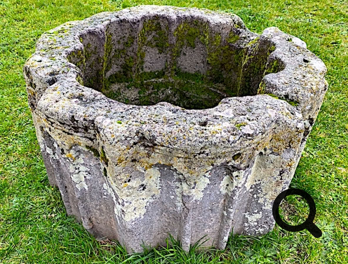 fonds baptismaux, église, basalte
